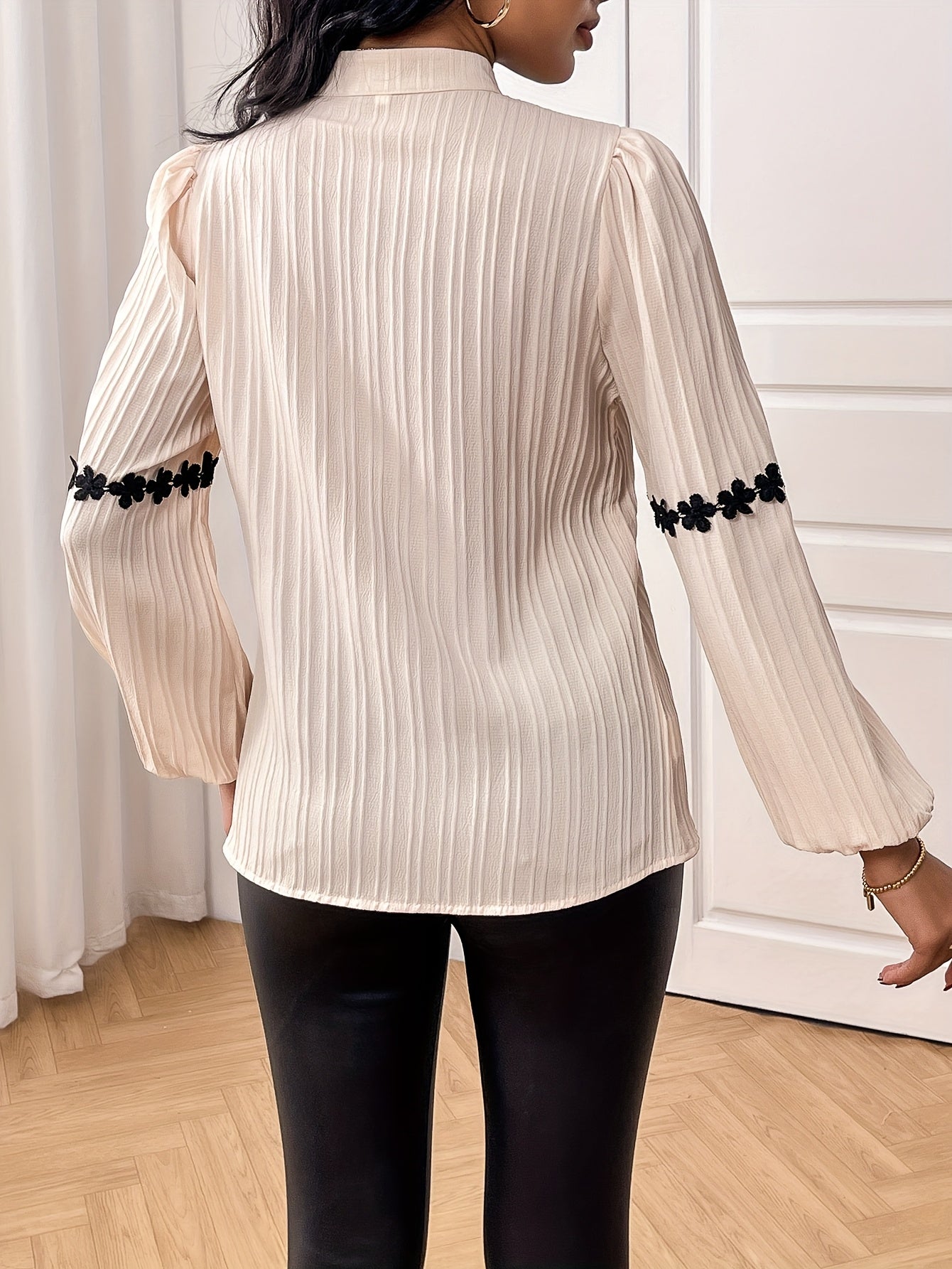 Winter Chic Lace-Trimmed Lantern Sleeve Blouse - Textured Wave Stripe, Stand Collar, Long Sleeve, Perfect for Fall & Winter